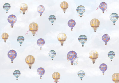 Kids patterned wallpaper with hot air balloons in the clouds